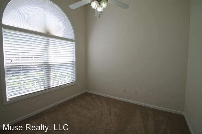 Building Photo - 3 br, 2 bath House - 417 Swallowtail Court
