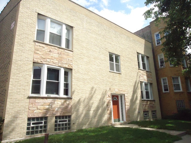 Primary Photo - 1548 W Highland Ave