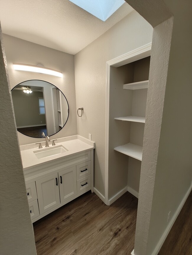 Building Photo - 2404 Northtown Ct