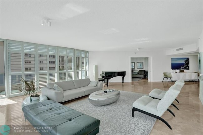 Building Photo - 715 Bayshore Dr