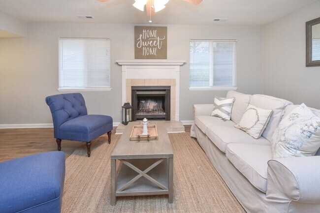 Building Photo - Completely Updated & Ready NOW!! 1-Car Attached Garage! Pet Friendly!
