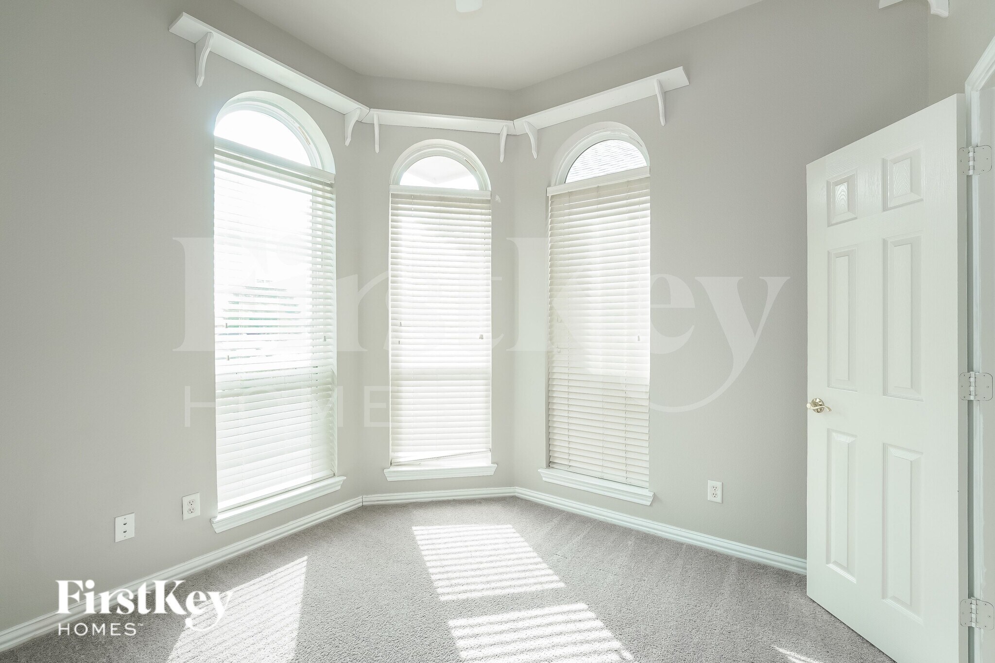 Building Photo - 101 Canterbury Dr