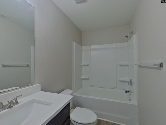 Building Photo - 750 Chariot Way