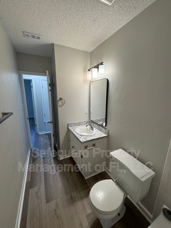 Building Photo - 1116 Winton Ave