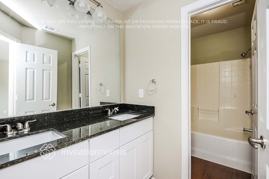 Building Photo - 5823 Silver Sage Ln