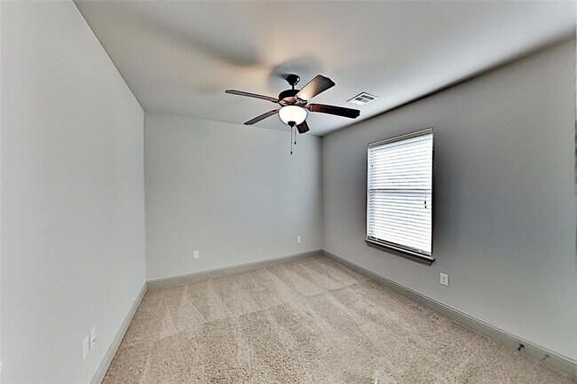 Building Photo - 4809 Arbuckle Dr