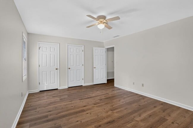 Building Photo - 1055 Westfield Trace