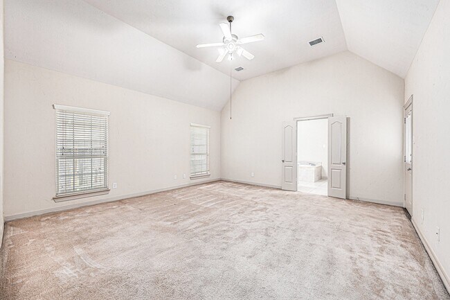 Building Photo - 20010 Meadow Arbor Ct