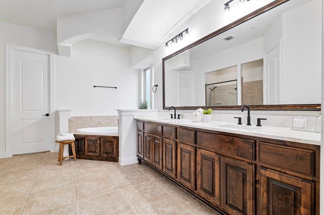 Building Photo - 2706 Trophy Club Dr