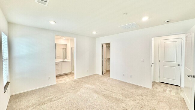 Building Photo - Beautiful Brand New Construction Single St...