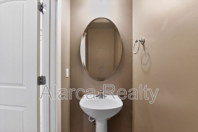 Building Photo - 330 Davidson Gateway Dr