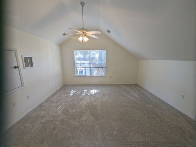 Building Photo - Hanahan Lake View Home for Lease