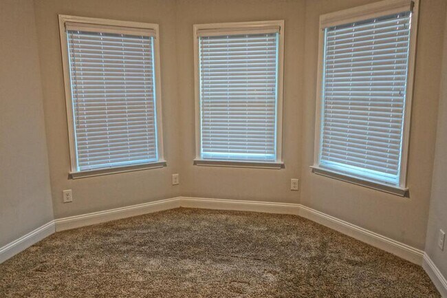 Building Photo - 4216 Textile Ln
