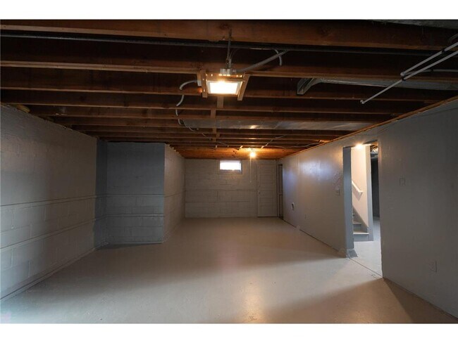 Building Photo - 3451 N Logan Ave