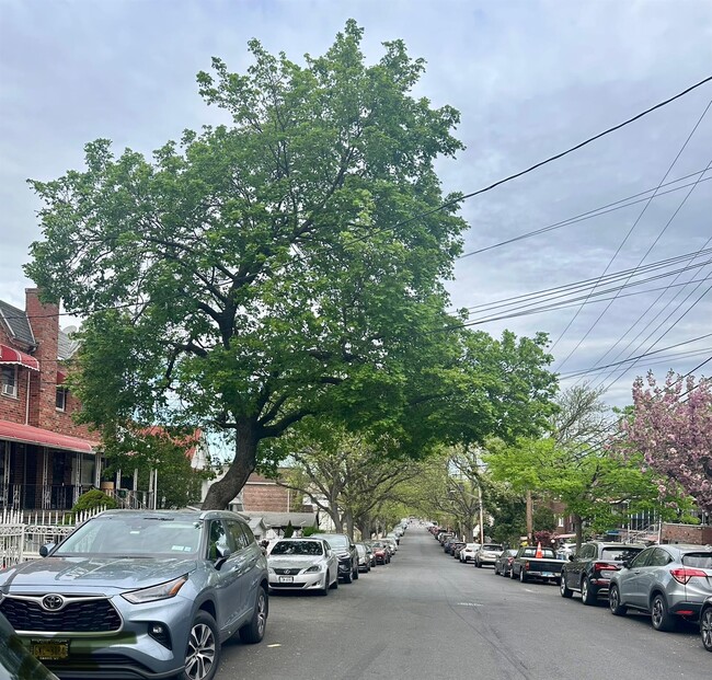 Primary Photo - 4029 Murdock Ave