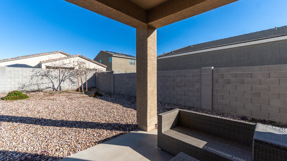 Building Photo - 514 W Cholena Trl