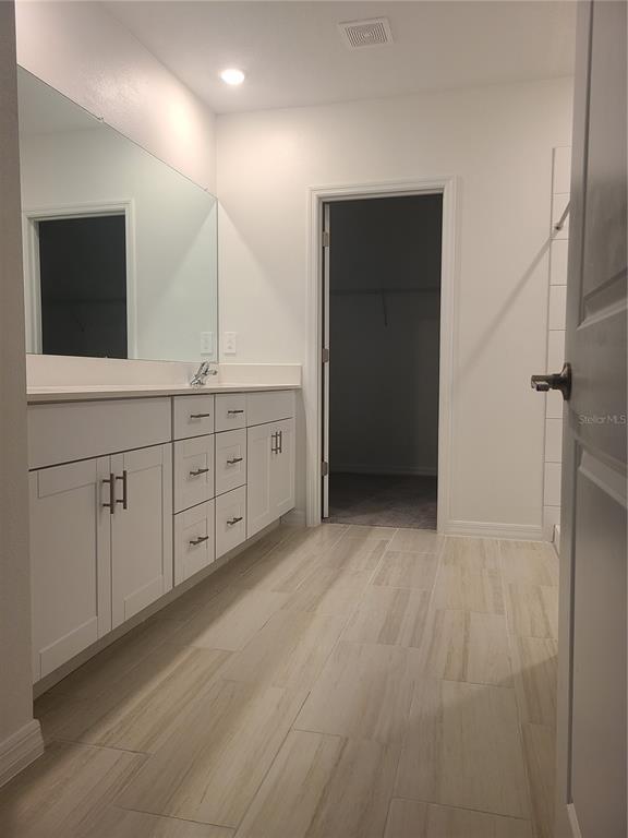 Building Photo - 34917 Kircher Dr