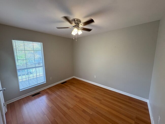 Building Photo - For Rent