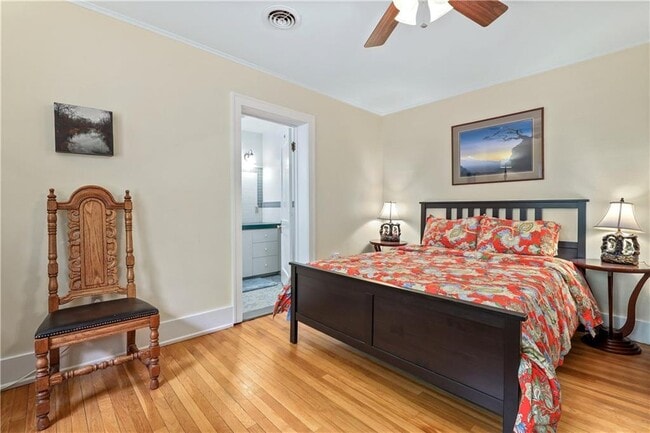 Building Photo - 402 W Ila St