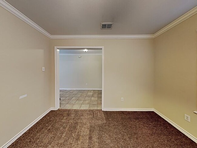 Building Photo - No App Fees.