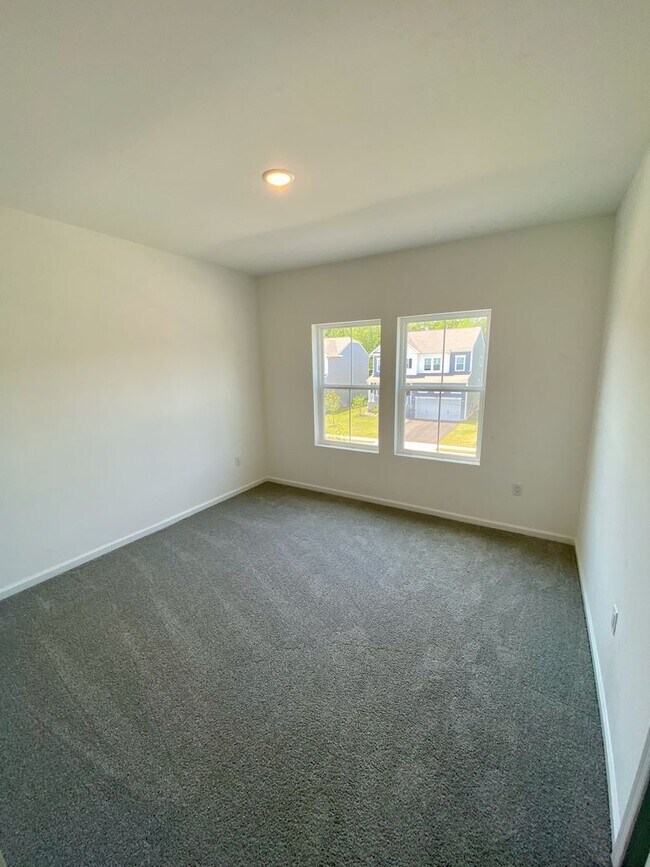Building Photo - Brand-New Luxury Home in Howell – Move-In ...