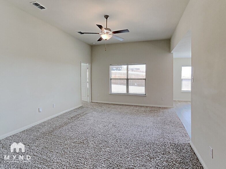 Building Photo - 116 Bandana Cir