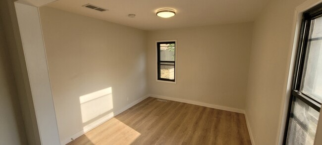 Building Photo - 10051 Magnolia St NW