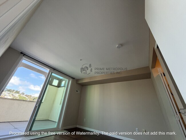 Building Photo - 8400 Oceanview Terrace