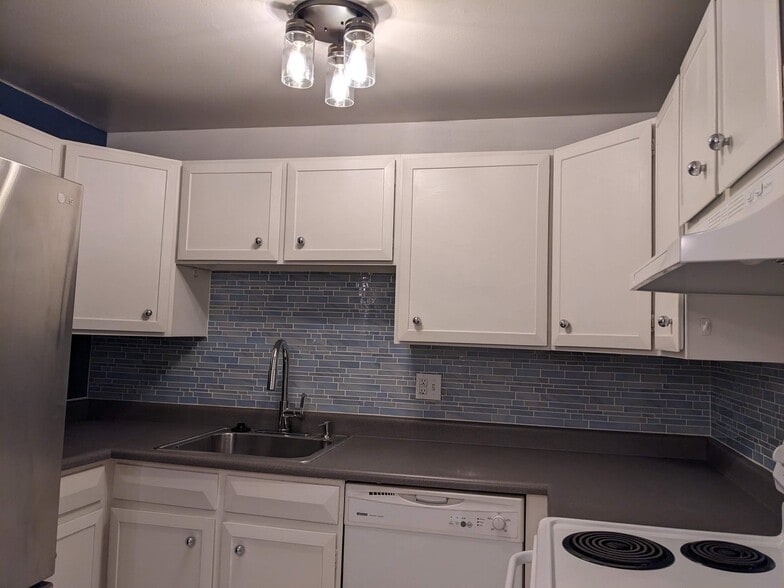 Building Photo - 1050 Lafayette St