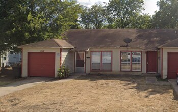 Building Photo - 1710-1712 Alamo Ave