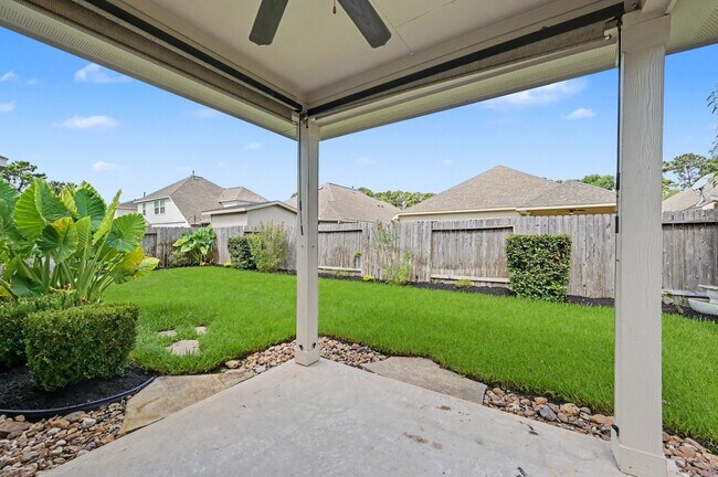 Building Photo - 21327 Somerset Shores Crossing