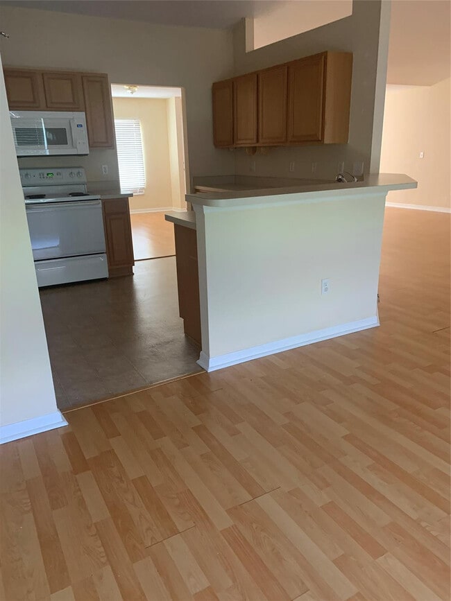 Building Photo - 3190 SW Curcuma St