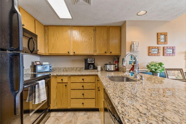 Building Photo - 3710 Weber Rd