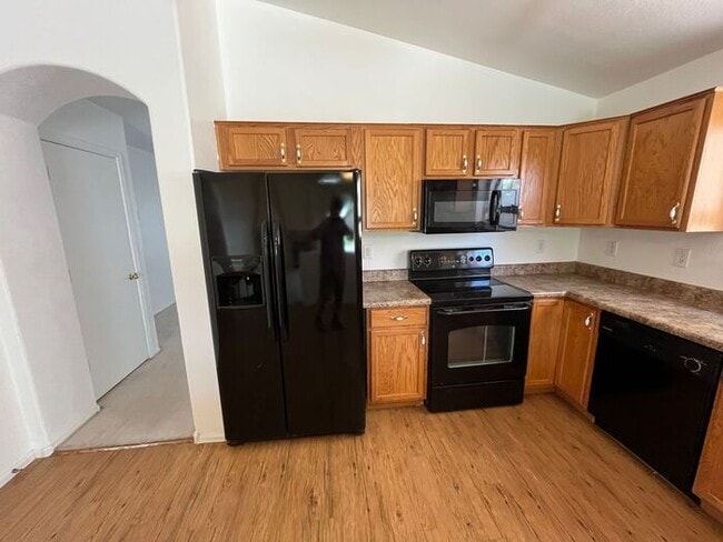 Building Photo - 3 Bedroom in Johnson Ranch Golf Community!