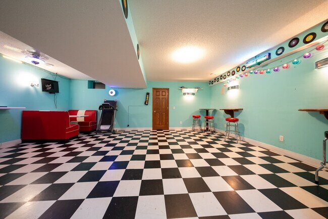 Building Photo - 8414 134th St Ct