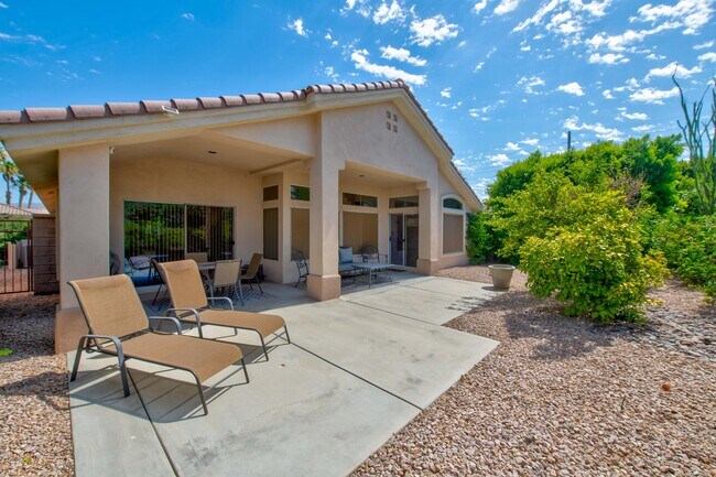 Building Photo - 78975 Champagne Ln