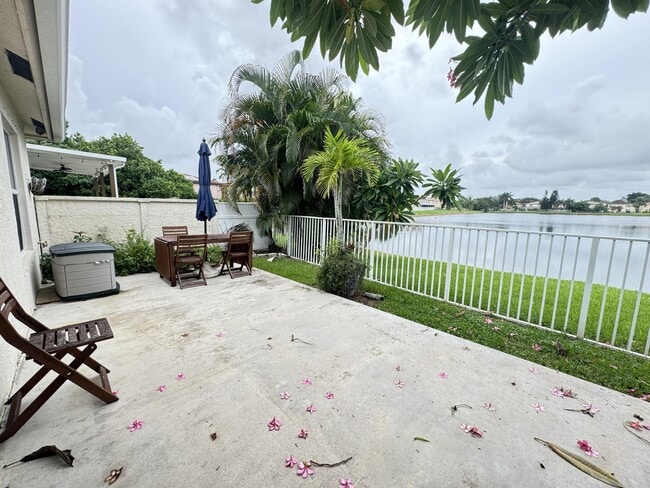 Building Photo - 5413 Rivermill Ln