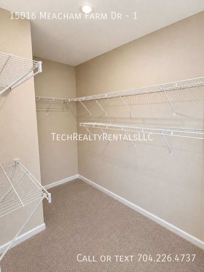 Building Photo - 15016 Meacham Farm Dr