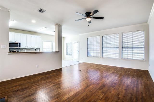 Building Photo - 5121 Timber Park Dr