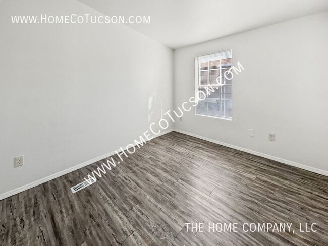 Building Photo - 3171 W Jusnic Cir