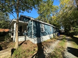 Building Photo - 502 Whitaker Street