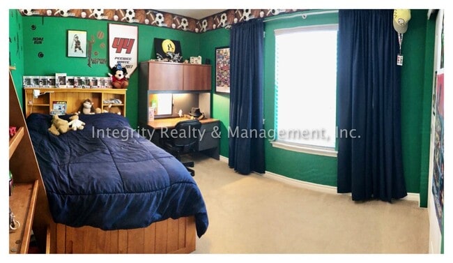 Building Photo - 4 Bed/5 Bath, 4,219 Sqft -11089 Canyonbroo...