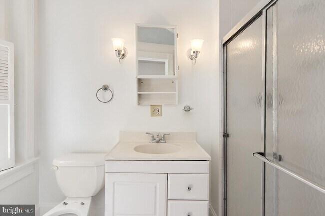 Building Photo - 1322 35th St NW