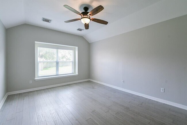 Building Photo - 112 Glade Bridge Ct