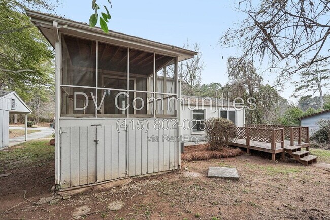 Building Photo - 3531 Tewksbury Dr SW
