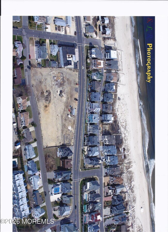 Building Photo - 1618 Beacon Ln