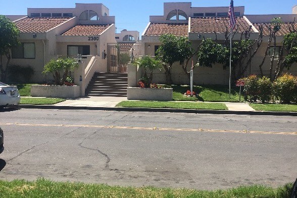 Primary Photo - 2300 E Westport Dr