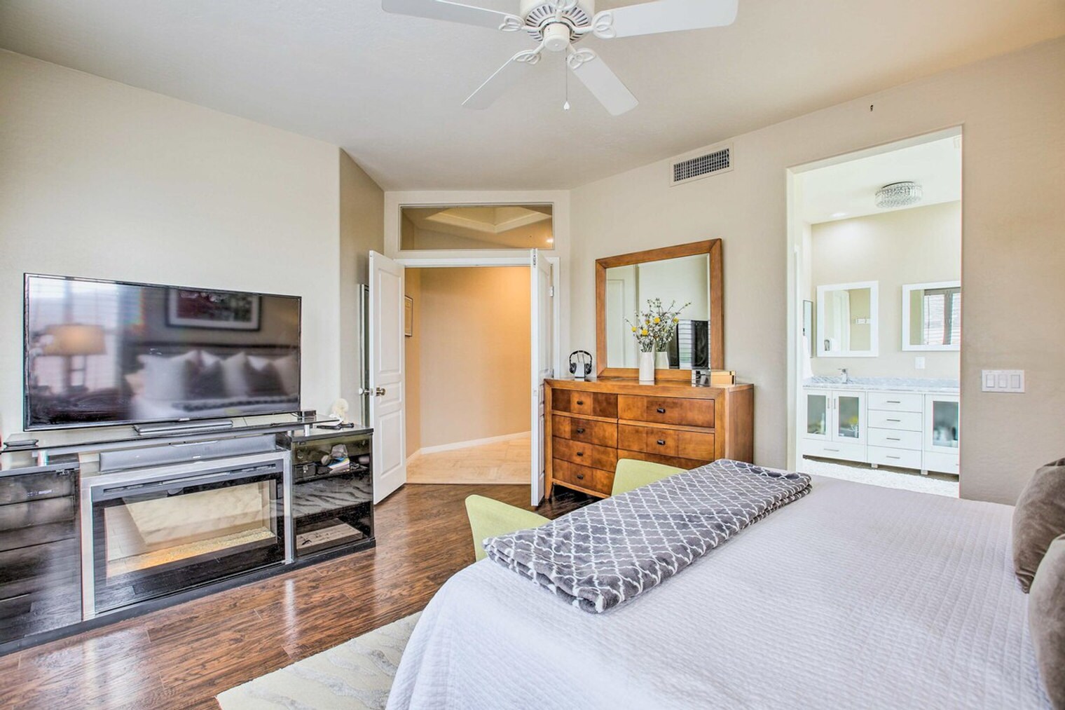 Building Photo - 7152 E Canyon Wren Cir