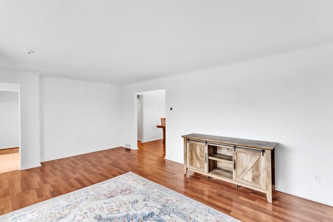 Building Photo - Updated 3BR Home Near Sewickley with Central Air & Finished Walk-Out Basement