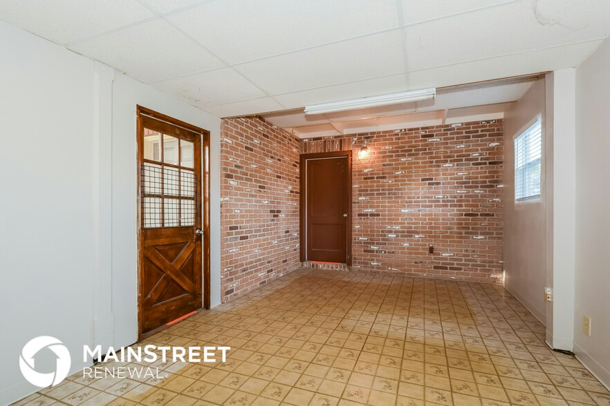 Building Photo - 2517 Chapel Way